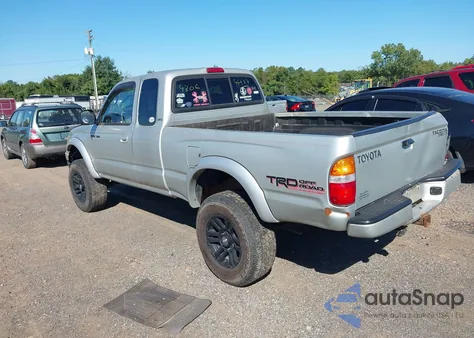 2003 Toyota Tacoma Xtracab z USA, uszkodzony, nr VIN 5TEWN72NX3Z224653